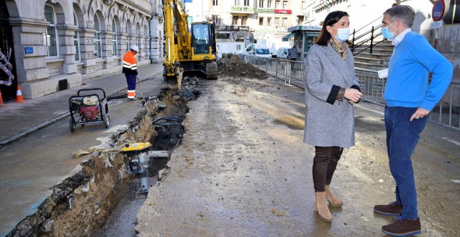 Trabajadores alertan de "riesgo de colapso" del Ayuntamiento por las obras de El Mercado
