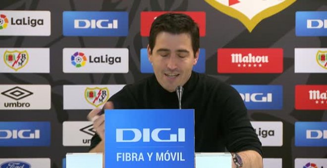 Iraola: "Si hay un equipo que hoy no se puede quejar del arbitraje es el Sevilla"