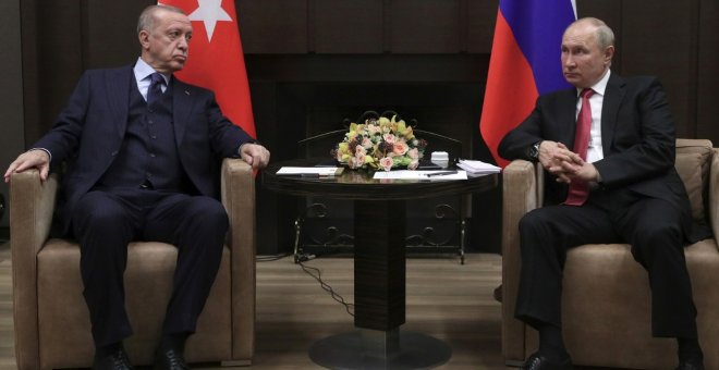 Punto y seguido - Turquía: ¿Fin de la "Neutralidad Activa" entre Rusia y la OTAN?