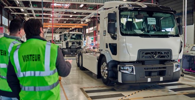 Así fábrica Renault Trucks sus camiones eléctricos E-Tech: visitamos su fábrica en Normandía