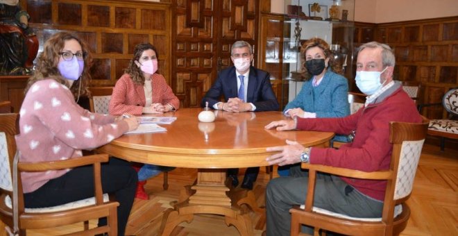 El presidente de la Diputación de Toledo toma el relevo de la Academia de Infantería como padrino de Marsodeto