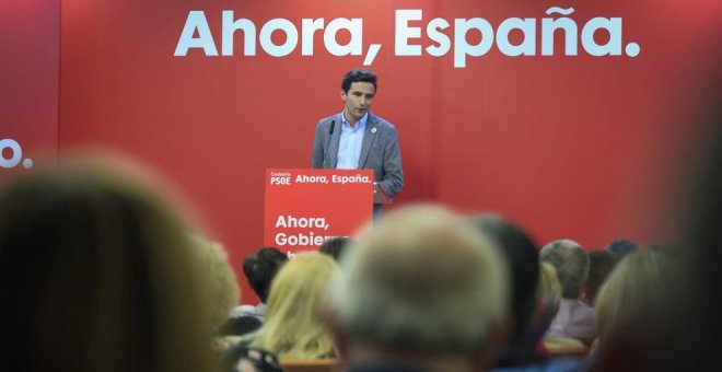 Pedro Casares, reelegido secretario general del PSOE