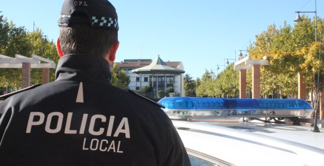 Herido un policía local al enfrentarse a los  asaltantes de una vivienda en Cabanillas del Campo