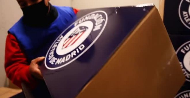 El Atlético de Madrid fleta su autobús con ayuda humanitaria para Ucrania