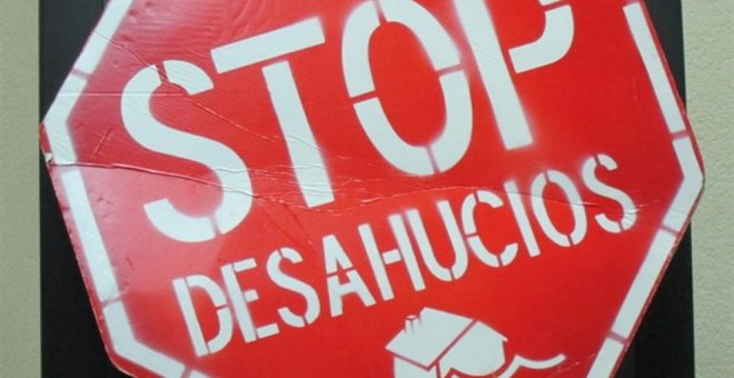 Suspendido el desahucio de una mujer con dos hijos en Peñacastillo