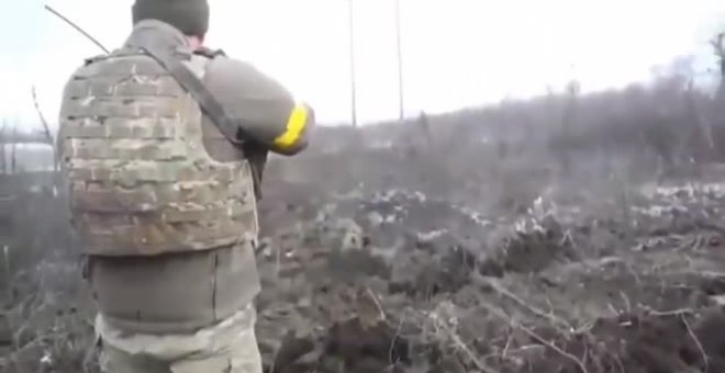 El Gobierno ucraniano dice que su Ejército está frenando a las tropas rusas a las que le faltarían provisiones y combustible