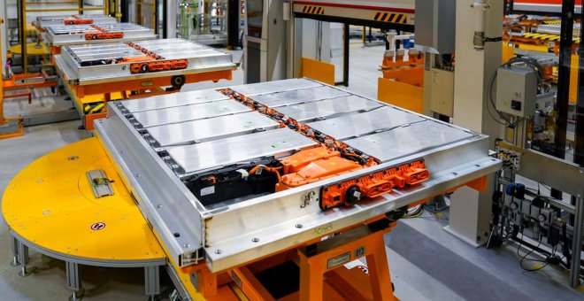 ¿Qué tipo de baterías fabricará Volkswagen en Valencia y para qué coches eléctricos?