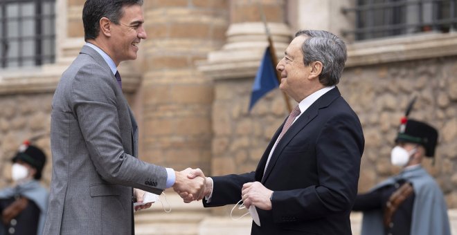 "Gracias, Antonio": los tuiteros recuperan el lapsus de Draghi con Pedro Sánchez