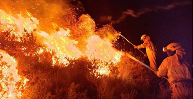 Cantabria tiene cuatro incendios forestales activos de los siete provocados