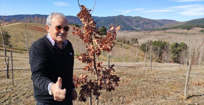 Prada, el abuelo visionario que planta árboles "a tope"