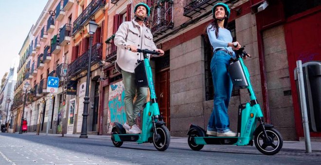 Tier empieza a operar en Málaga con 300 patinetes eléctricos de uso compartido