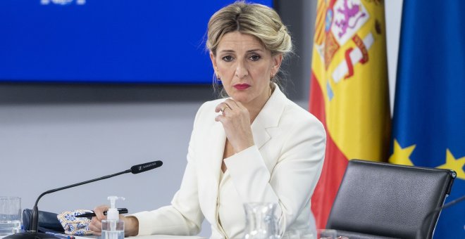 Aplausos a Yolanda Díaz por su respuesta al "que monte una empresa ella" del presidente de la CEOE: "Sr. Garamendi le acaban de dar un dato"