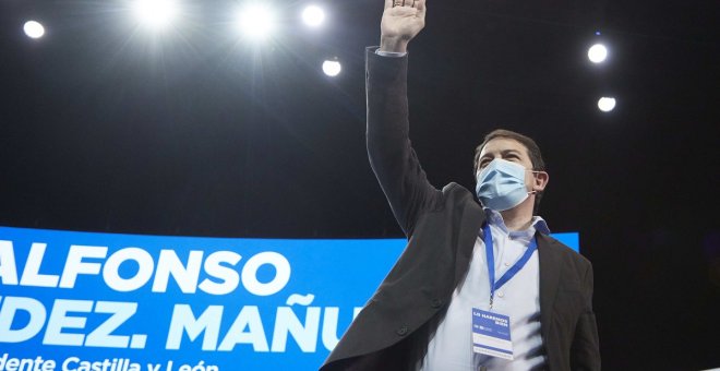 Los líderes del PP europeo reclaman a Feijóo combatir el populismo y los extremos tras su pacto con Vox en Castilla y León