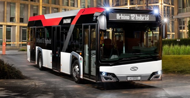 El Ayuntamiento de Barcelona compra 87 autobuses híbridos de Solaris