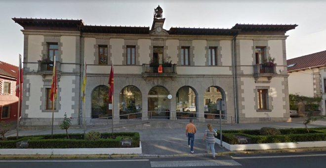 El Ayuntamiento cubre sus pistas de pádel con una inversión de 88.000 euros