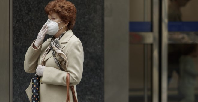 Los neumólogos piden que la mascarilla sea obligatoria para enfermos y mayores de 60