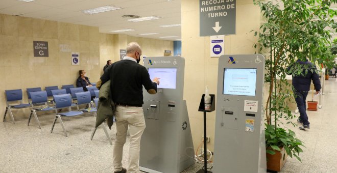 Hacienda devuelve 868.000 euros a los contribuyentes cántabros en el primer día de la Renta