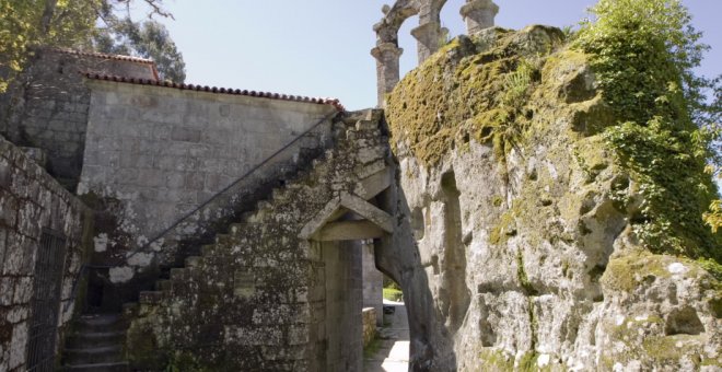 La Fiscalía abre diligencias contra Baltar y la Xunta de Feijóo por dañar el patrimonio del monasterio más antiguo de Galicia