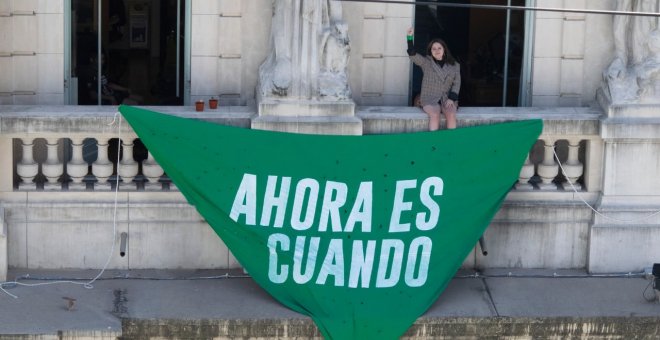 "El FMI te tiene con una pistola en la cabeza permanentemente: No hay un fondo con rostro humano"