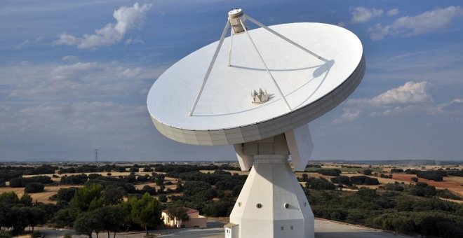 El radiotelescopio de Yebes detecta en los dos últimos años 40 nuevas moléculas que intervienen en la formación galaxias