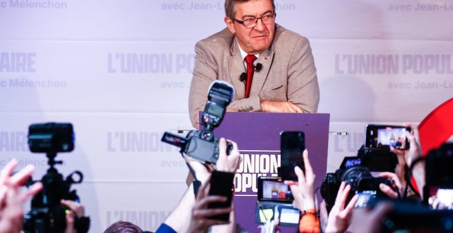 Mélenchon pide a sus electores que no den ningún voto a Le Pen tras alcanzar la tercera posición en las elecciones