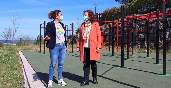 El Ayuntamiento estrena su primer parque de calistenia con cinco zonas de ejercicio
