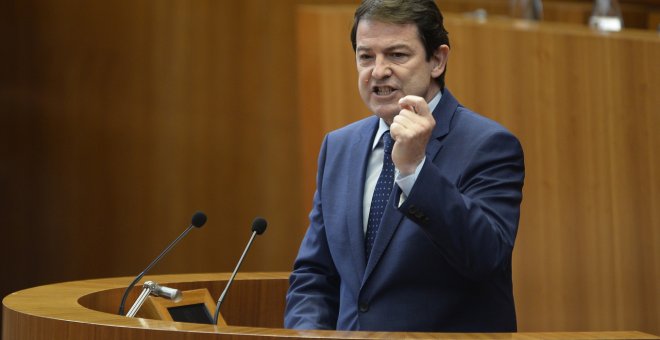 Mañueco renunció a la paridad de su Gobierno incluso antes de pactar con Vox