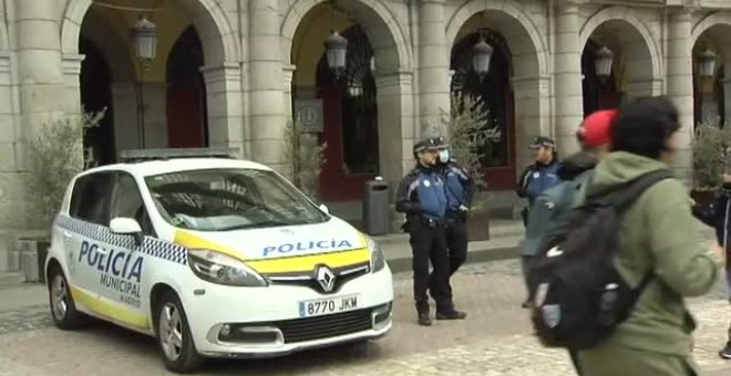 La Plaza Mayor, tomada por la policía