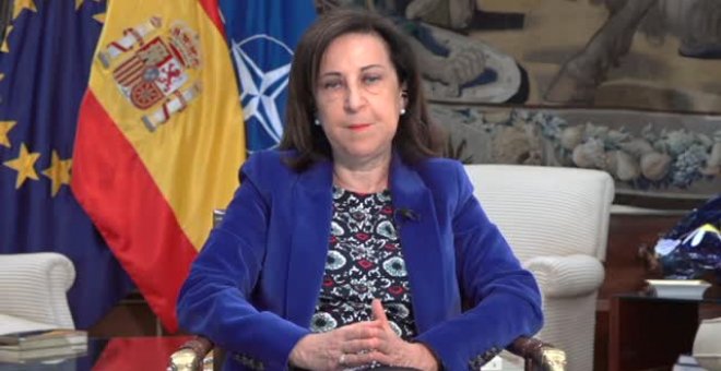 Robles dice que no se descarta el envío de armamento pesado a Ucrania aunque "en este momento no está previsto"