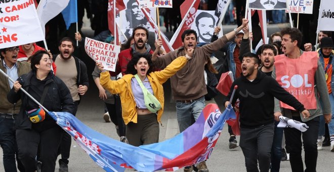 Decenas de detenidos en Estambul y disturbios en Francia durante las protestas por el 1 de mayo
