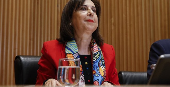 El Govern espanyol es deslliga de l'espionatge admès per la directora del CNI i posa Robles contra les cordes
