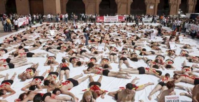 Protesta antitaurina con motivo de la Feria de San Isidro