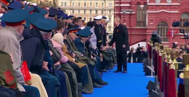 Putin preside el desfile por el Día de la Victoria