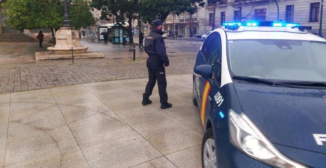 Detenido por robar en un supermercado de Santander y agredir a una empleada