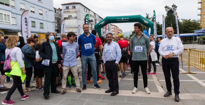 "Gran éxito de participación" en la marcha solidaria del Barrio Covadonga