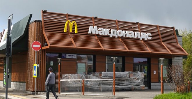 McDonald's anuncia la venta de todos sus restaurantes en Rusia