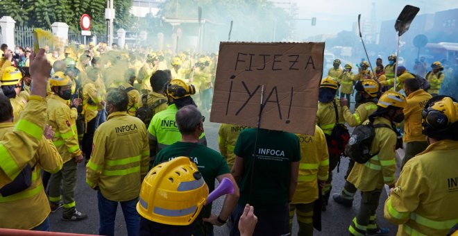 Los bomberos forestales de Andalucía irán a la huelga el primer día de alto riesgo de incendios