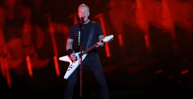 El cantante de Metallica se abre en canal y rompe a llorar sobre el escenario: "Estoy viejo, no puedo tocar nunca más"
