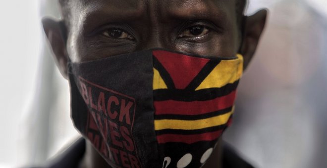 "¿Usted es ignorante o racista?": la genial respuesta de Serigne Mbayé a un diputado de Vox que le atacó sin motivo en las redes