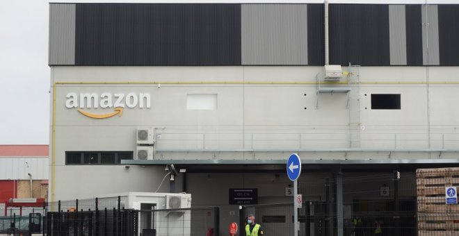 Amazon y la Guardia Civil hostigan a los huelguistas de Delcom