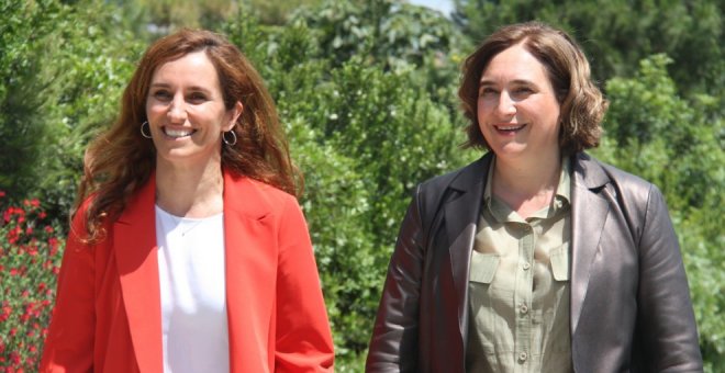 Ada Colau y Mónica García forjan alianzas entre Barcelona y Madrid y se unen para apoyar al 'Sumar' de Yolanda Díaz