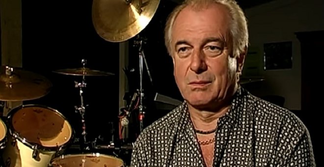 Muere Alan White, batería del grupo de rock progresivo Yes