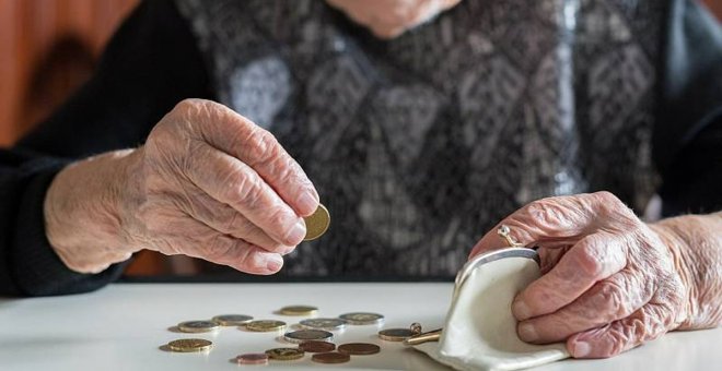 Los pensionistas castellanomanchegos cobran más de 1.000 euros, solo en Albacete y Cuenca están por debajo