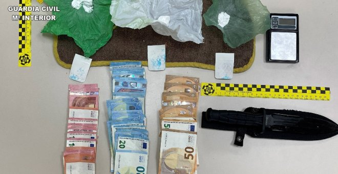 Dos detenidos por traficar con droga en un piso por el que pasaban 50 personas al día para comprar