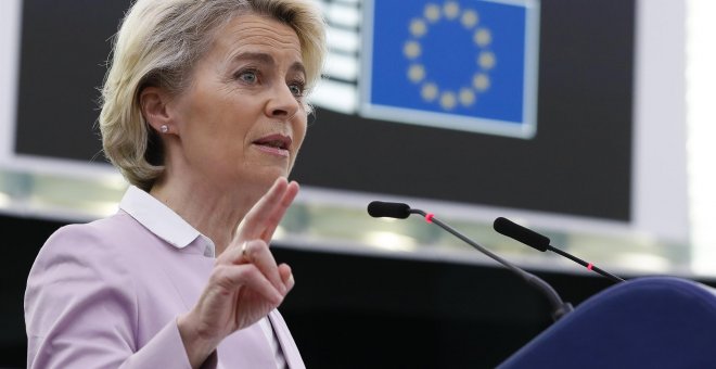 Von der Leyen cuestiona el mercado eléctrico y se alinea con España