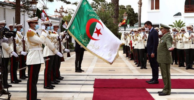 El Gobierno tiende la mano a Argelia para mitigar el acercamiento de Francia e Italia en plena crisis energética