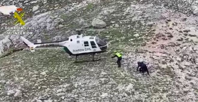 Evacuado un corredor de La Travesera de Picos de Europa tras sufrir una caída