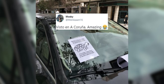 El original mensaje que le han dejado a un vecino de A Coruña en su coche: "Si practicas coloreando esta tortuga te ayuda a aparcar mejor"