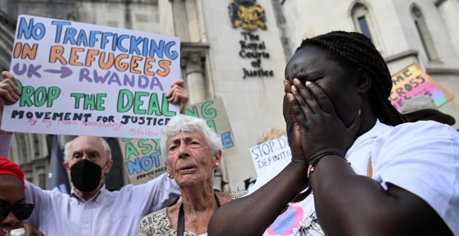 La Justicia británica rechaza frenar las deportaciones de migrantes a Ruanda