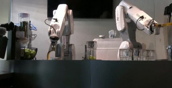 La cadena de cócteles más grande de Alemania instala un robot en su barra ante la falta de personal tras la pandemia